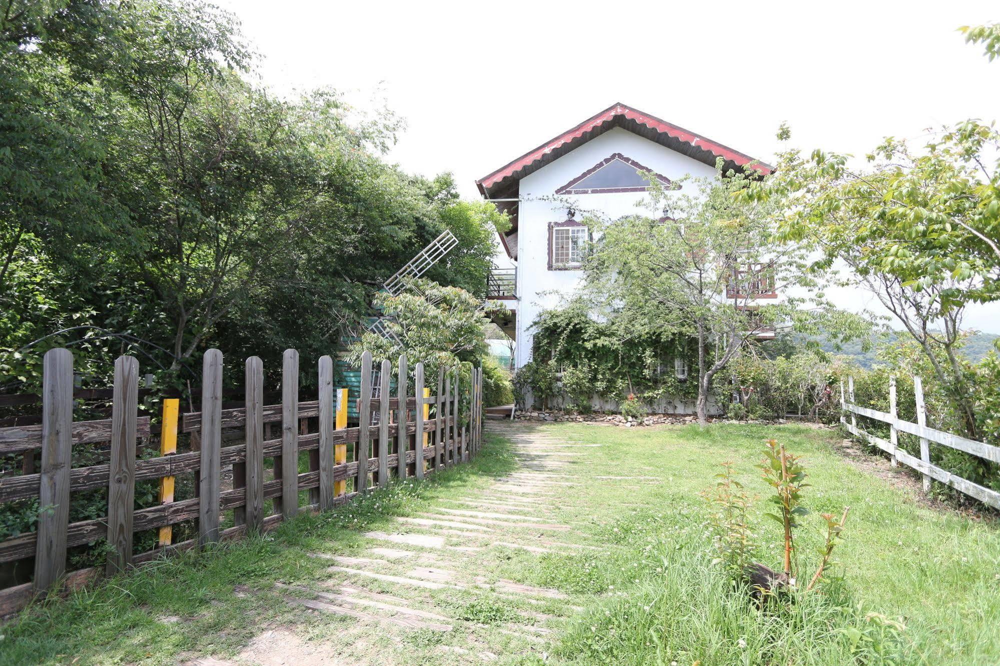 Villa Relax Renai Luaran gambar